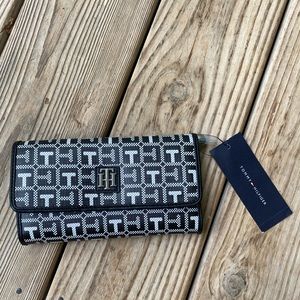 Tommy Hilfiger Wallet New with Tags